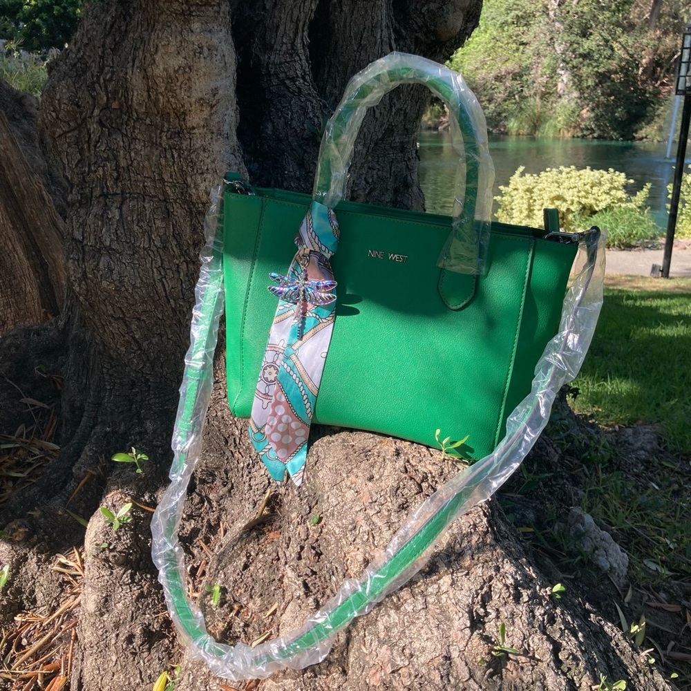 Nine West Green Maysenn Satchel Crossbody Handbag with Structured Design - Picture 4 of 7